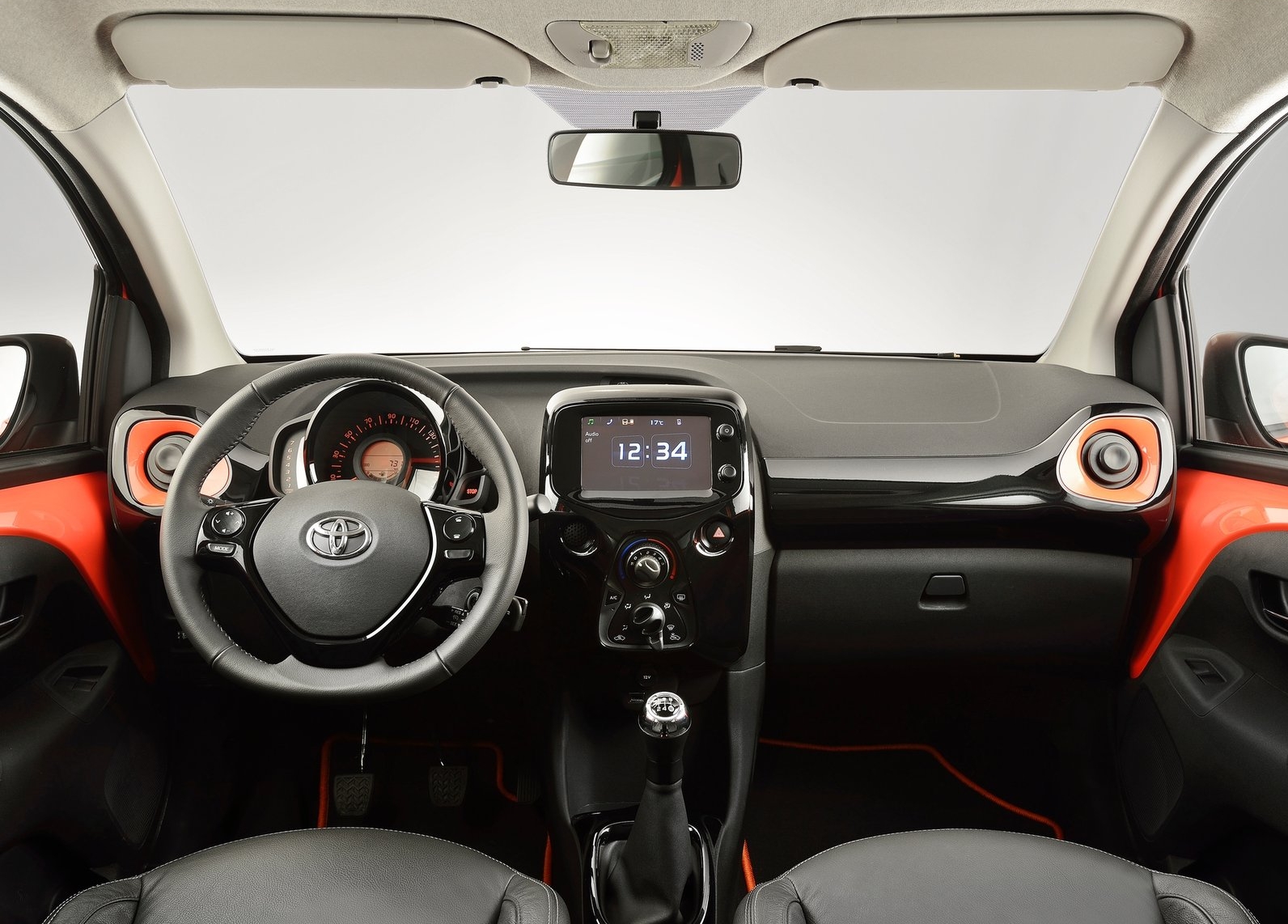 https://wcar.sets.lv/cars/Toyota/Aygo hečbeks/844e28c9153c2915b5ff7266577e937d.jpg
